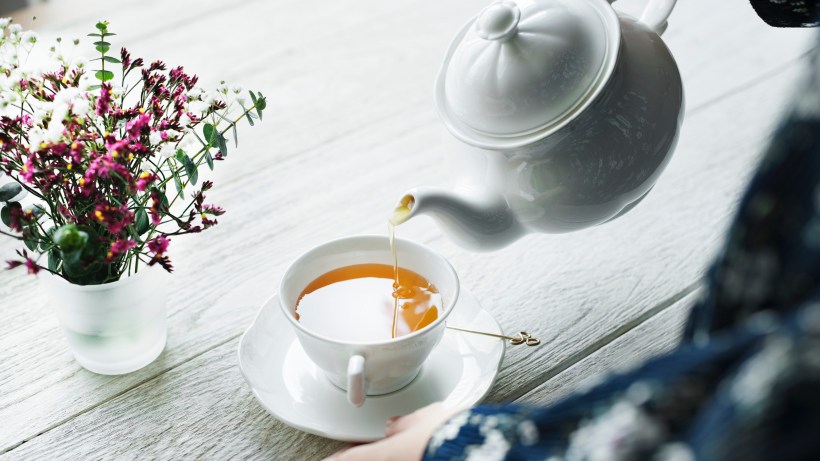 afternoon-beverage-break-1549706